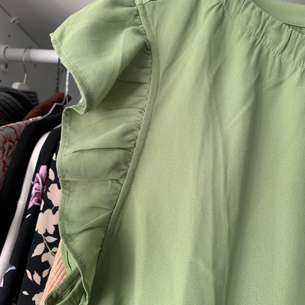 LOFT Green Ruffle Sleeve Top